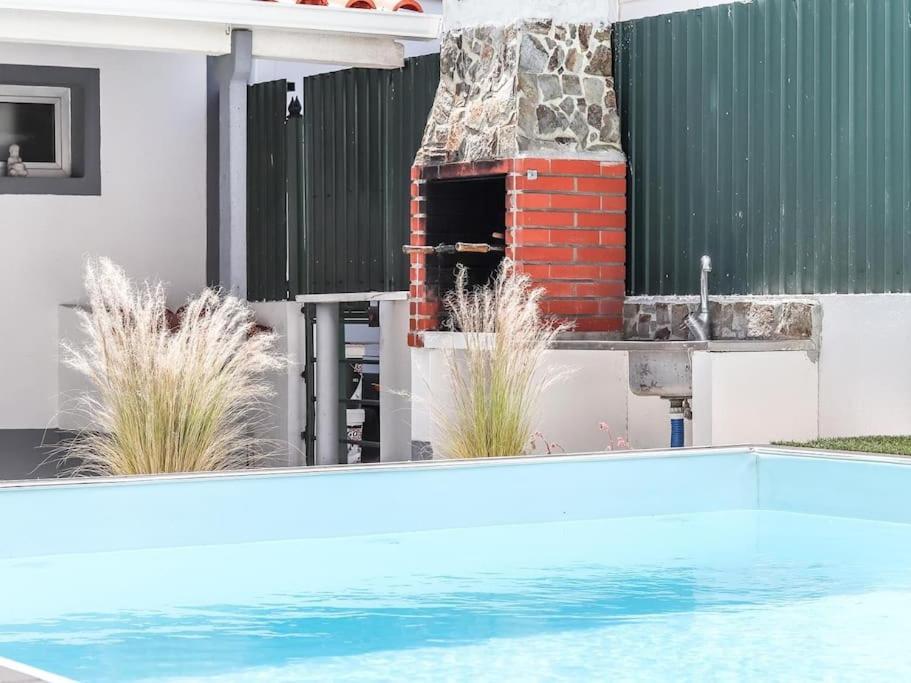 Portucale ! Charneca Caparica Pool Holiday home Charneca (Setubal)