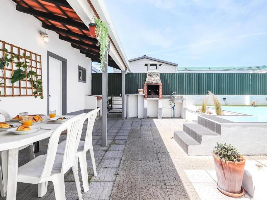 Holiday home Portucale ! Charneca Caparica Pool